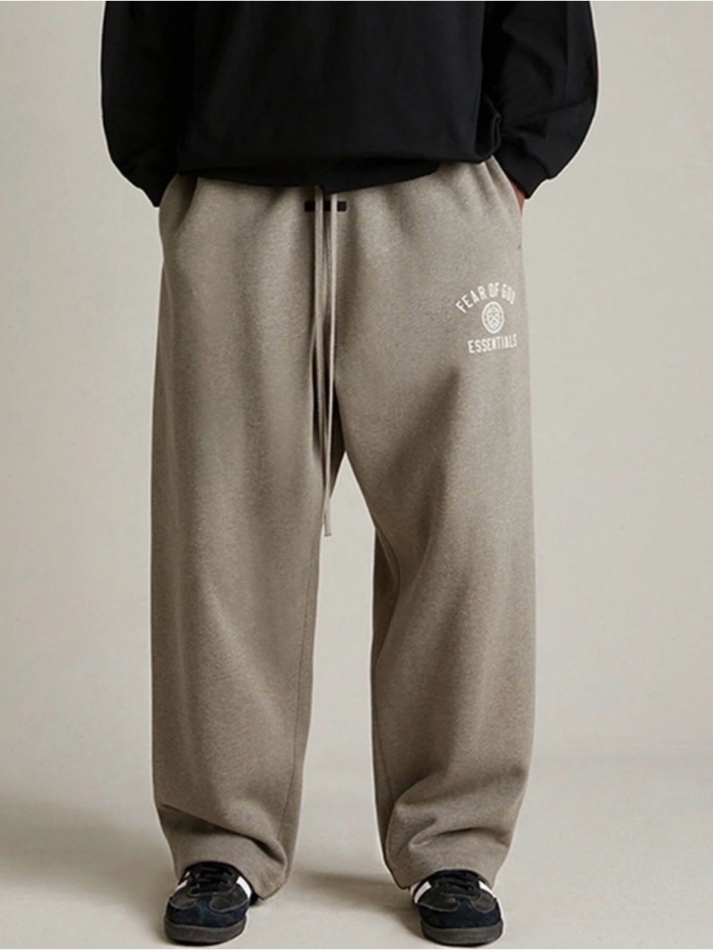 NEW Authentic Fear of God ESSENTIALS Heather Grey wide leg Sweatpants men medium